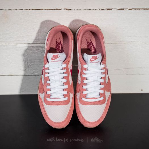 Nike internationalist red stardust outlet