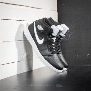 Air Jordan 1 Mid Black/ White-White