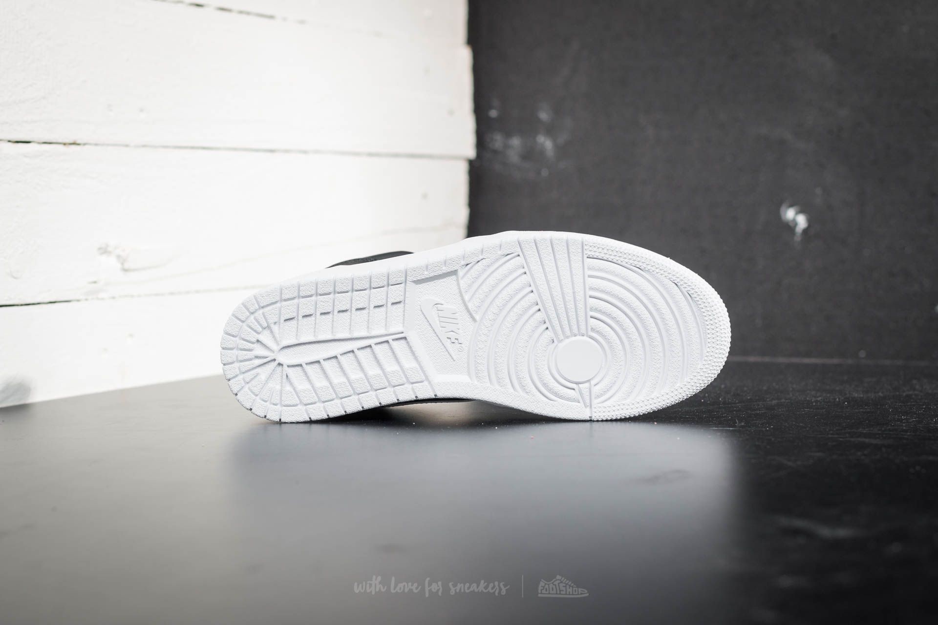 Herenschoenen Air Jordan 1 Mid Black/ White-White