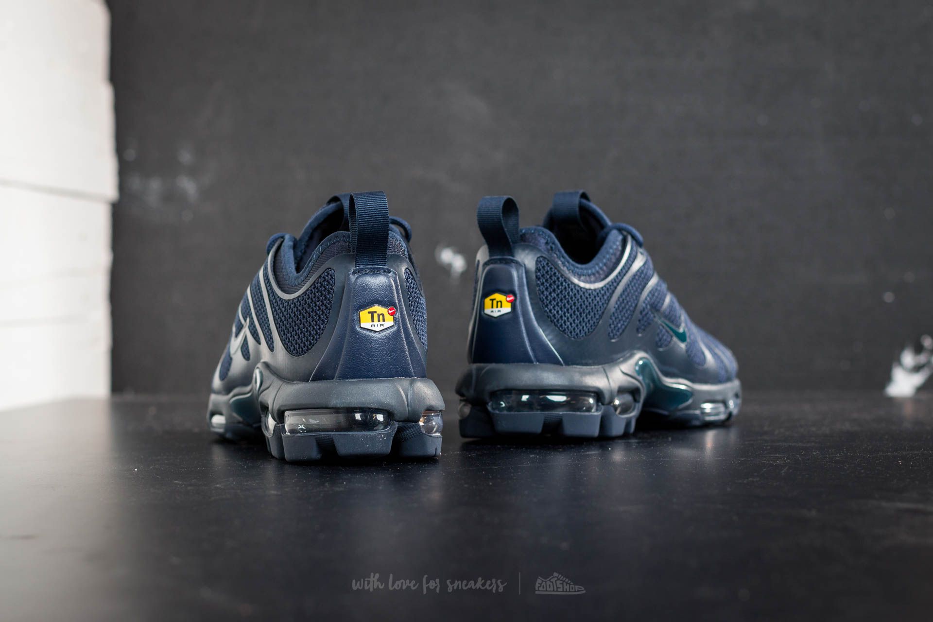 Nike tn on sale ultra obsidian