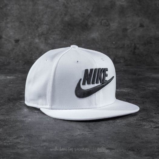 nike true limitless snapback