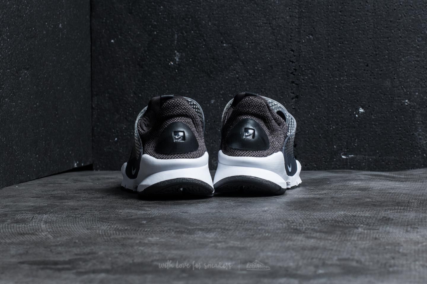 Pánské tenisky a boty Nike Sock Dart SE Dark Grey/ White-Black-White