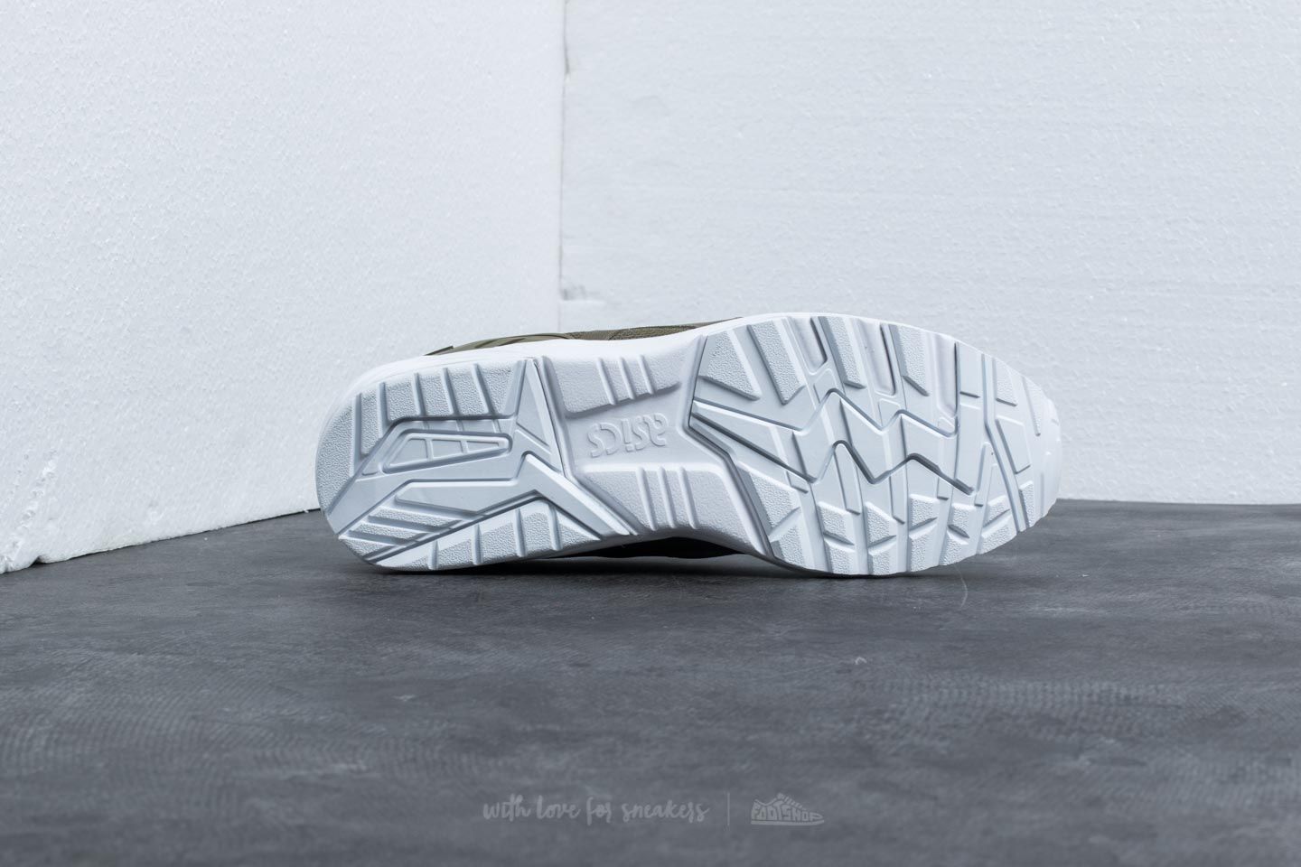 Asics gel kayano trainer black martini olive 2025