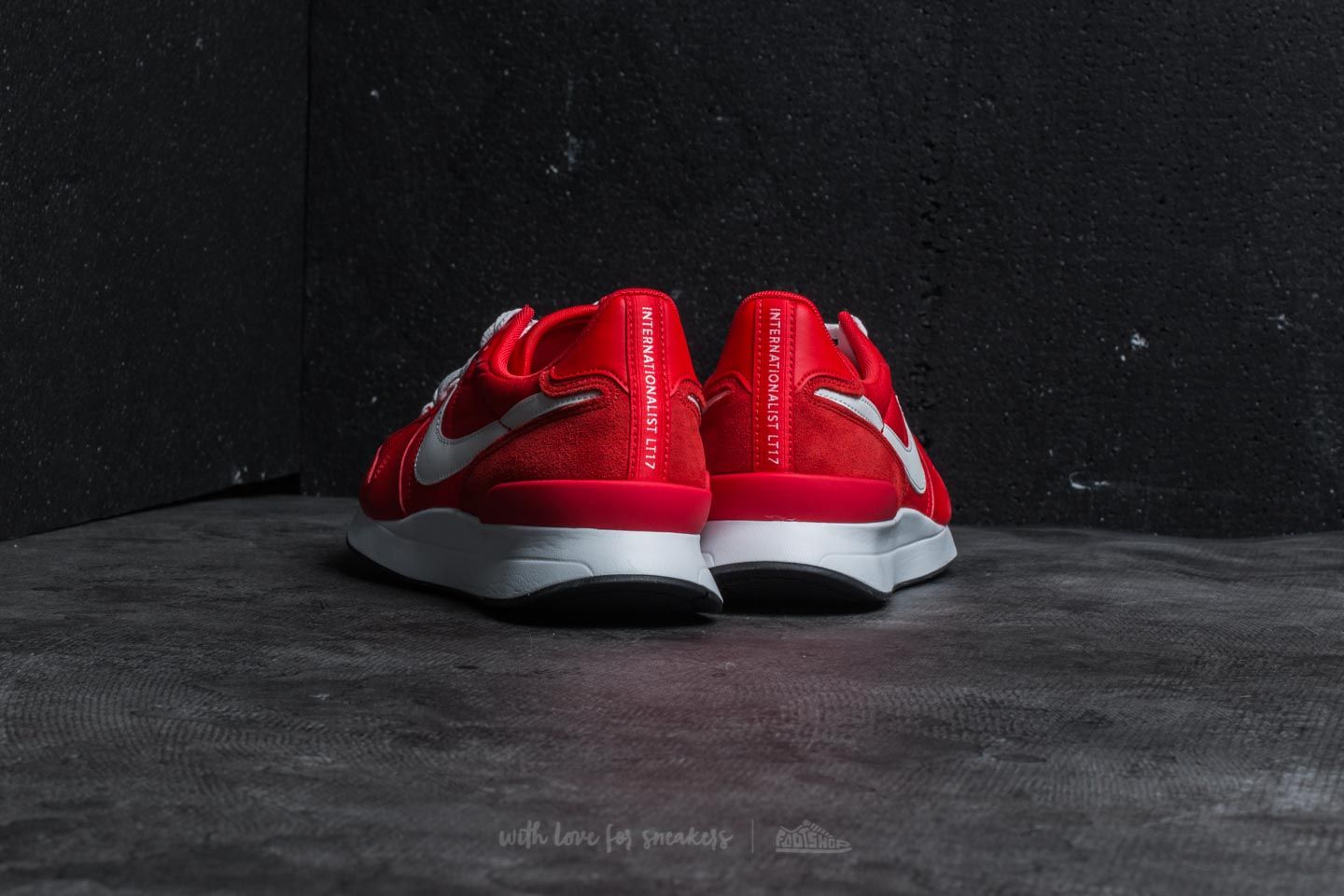Nike internationalist deals rojas