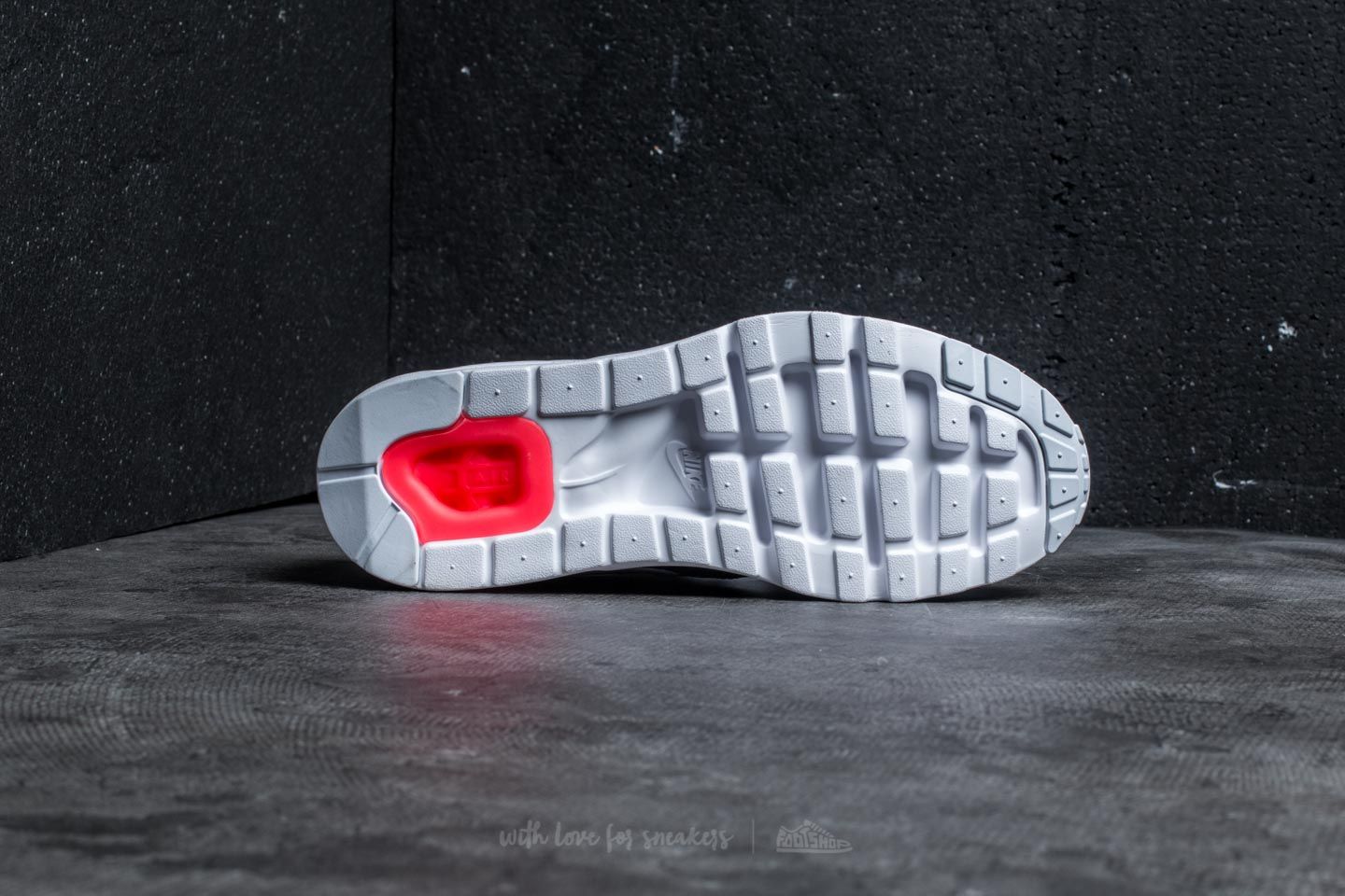 Nike air max zero essential white men's casual outlet shoe