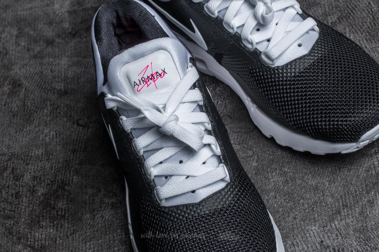 Nike air max zero essential white on feet top