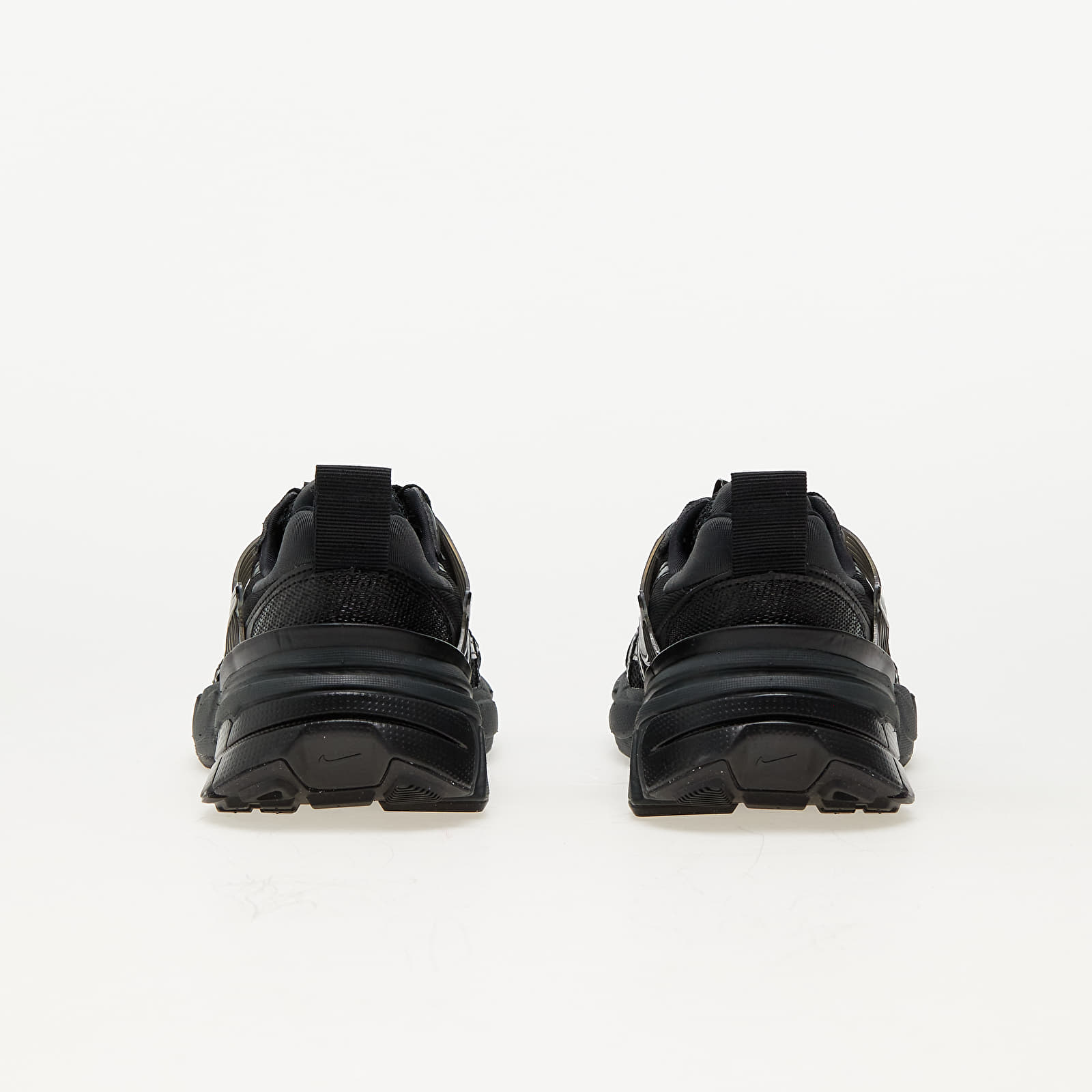 Dámské tenisky a boty Nike V2K Run Black/ Dk Smoke Grey-Anthracite