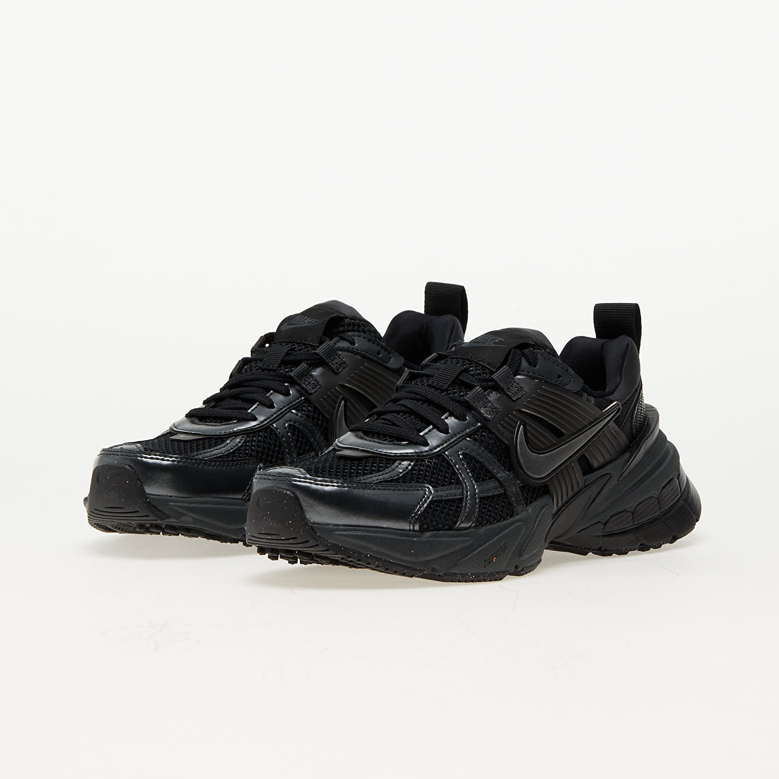 Dámské tenisky a boty Nike V2K Run Black/ Dk Smoke Grey-Anthracite