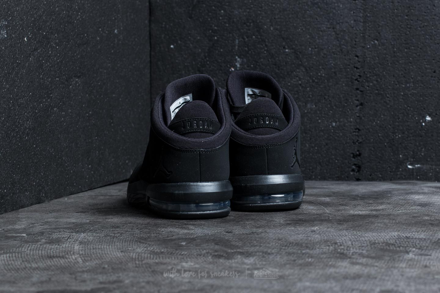 Încălțăminte și sneakerși pentru bărbați Jordan Flight Origin 4 Black/ Black-Black