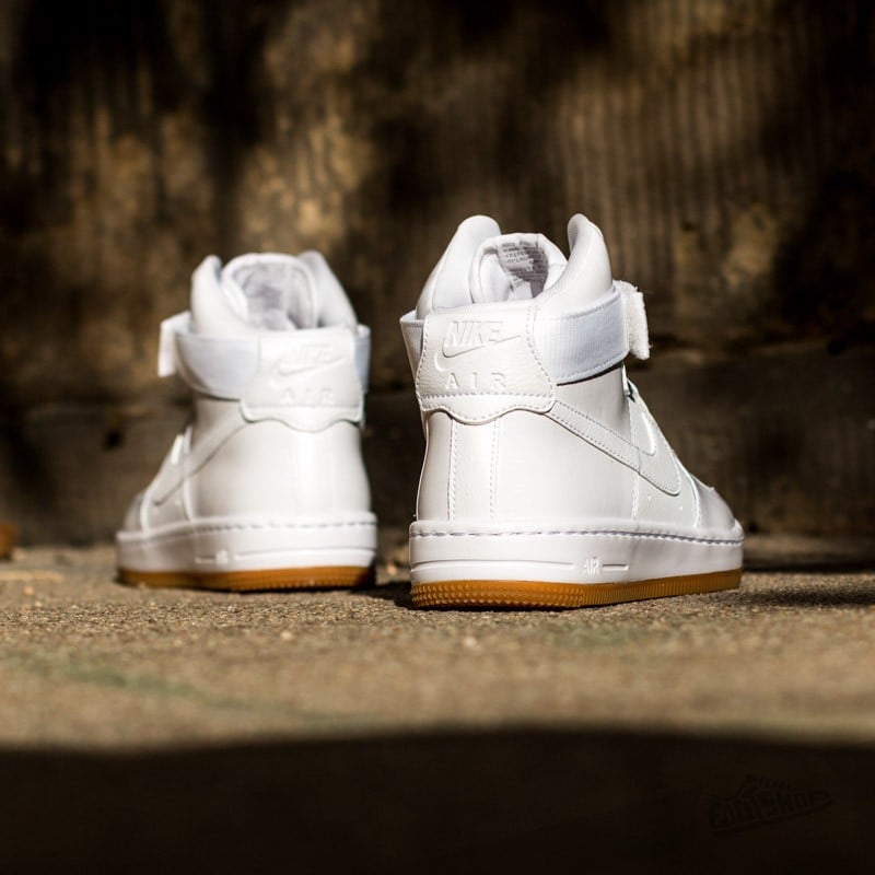 Air force 1 ultraforce 2025 mid women's shoe white