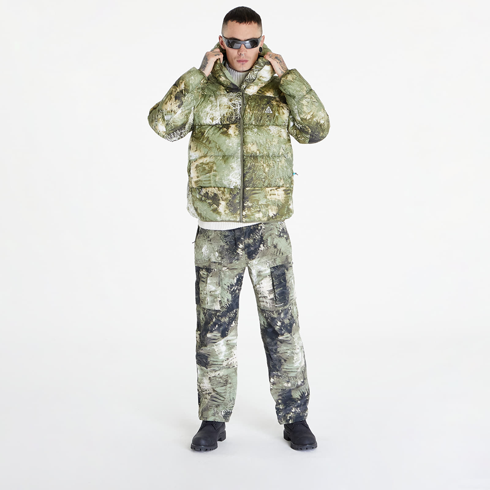 Jackor Nike ACG "Lunar Lake" Allover Print Puffer Jacket UNISEX Oil Green/ Medium Olive/ Reflective Silv
