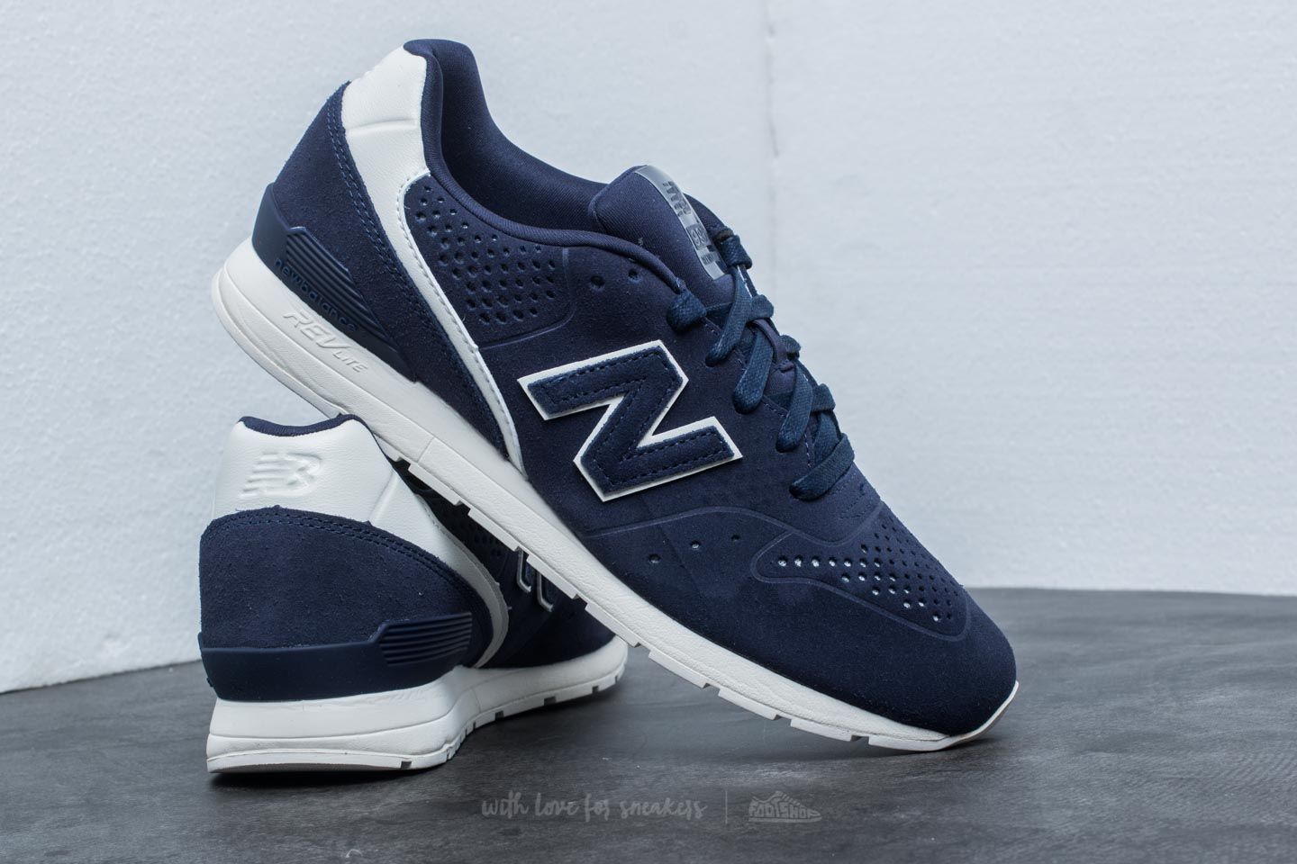 Miesten kengät New Balance 996 Navy