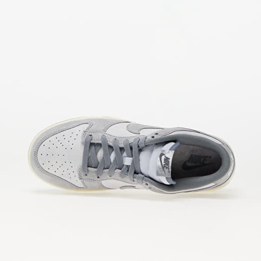 Nike sb dunk low femme argent hot sale