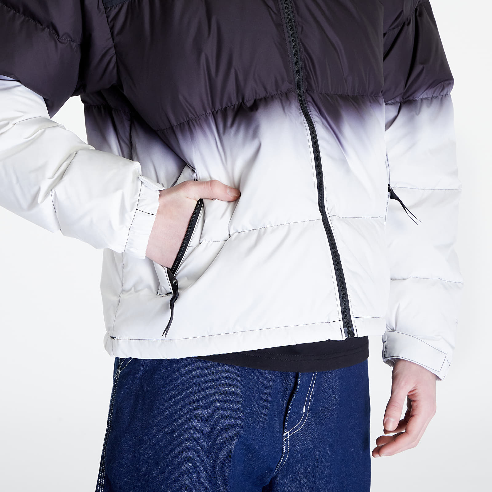 Dzsekik The North Face 96 Nuptse Dip Dye Jacket TNF Black Dip Dye