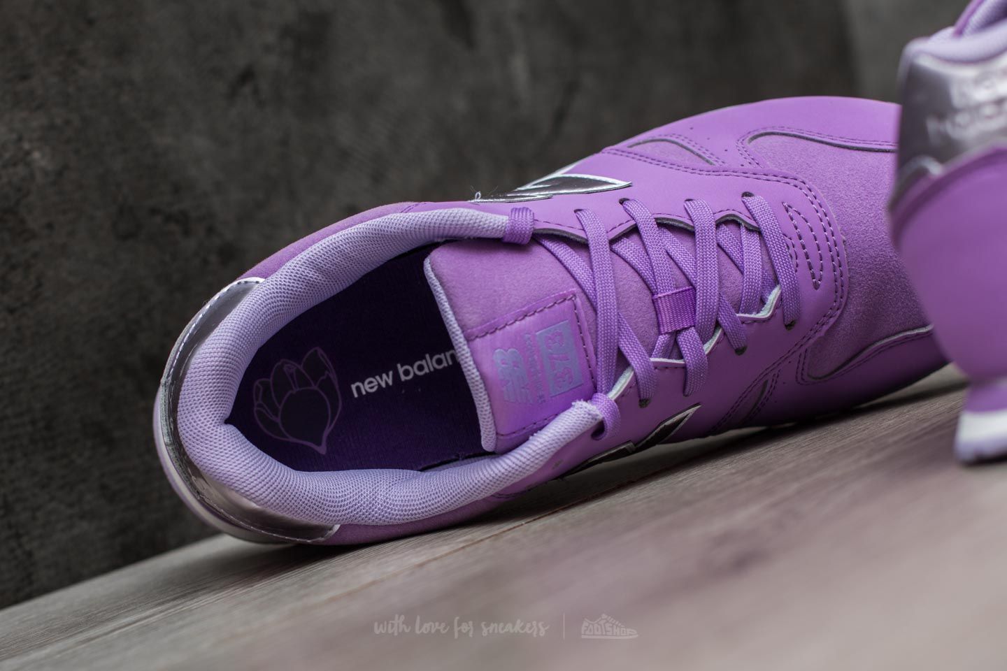 Women's shoes New Balance 373 Pink