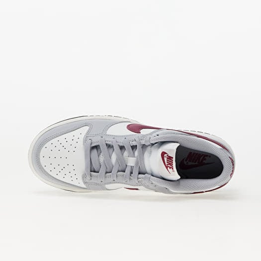 Chaussures et baskets femme Nike W Dunk Low Summit White/ Rosewood-Wolf Grey-Black