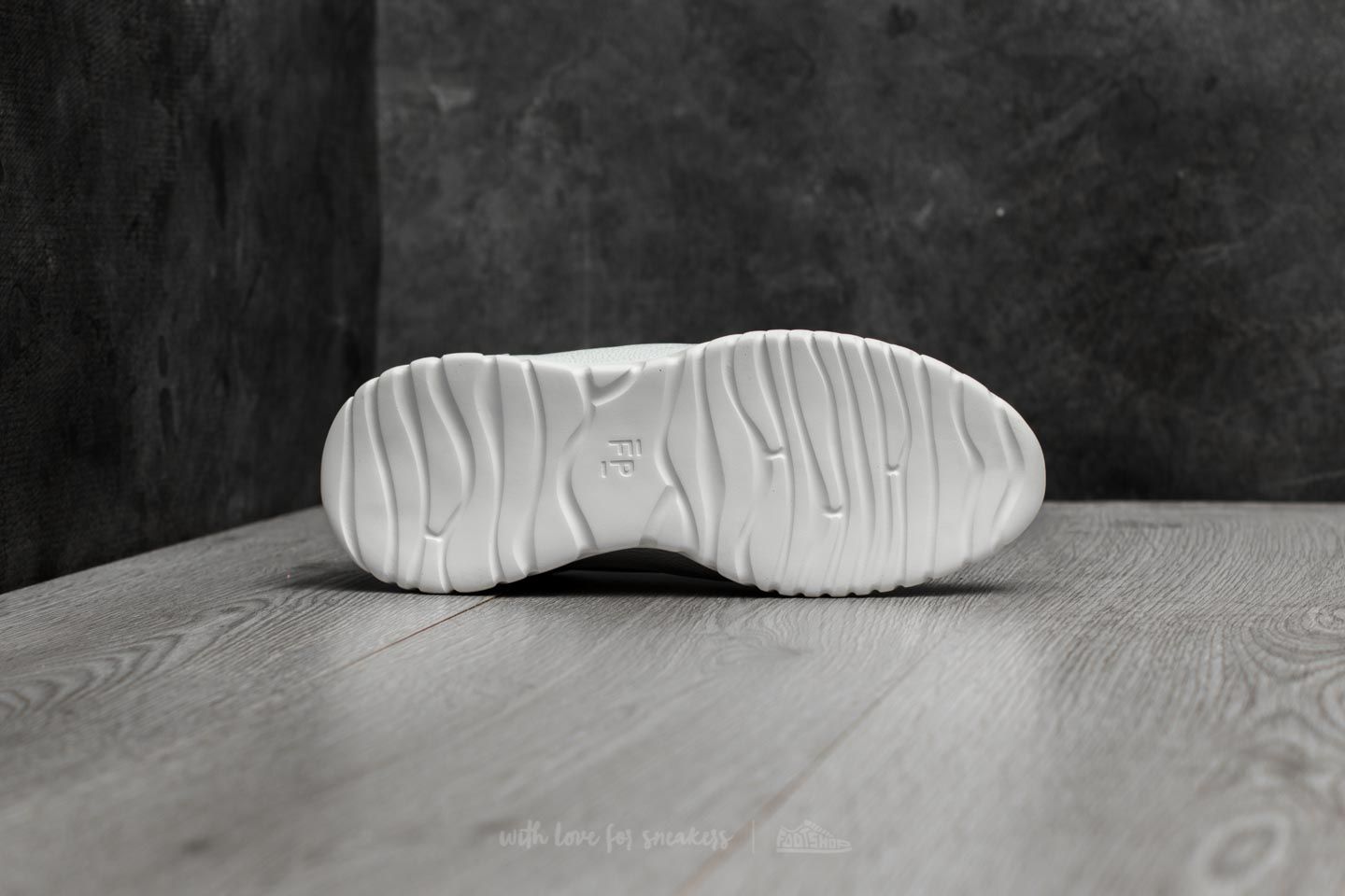 Men's shoes Filling Pieces Low Top Roots Roman White