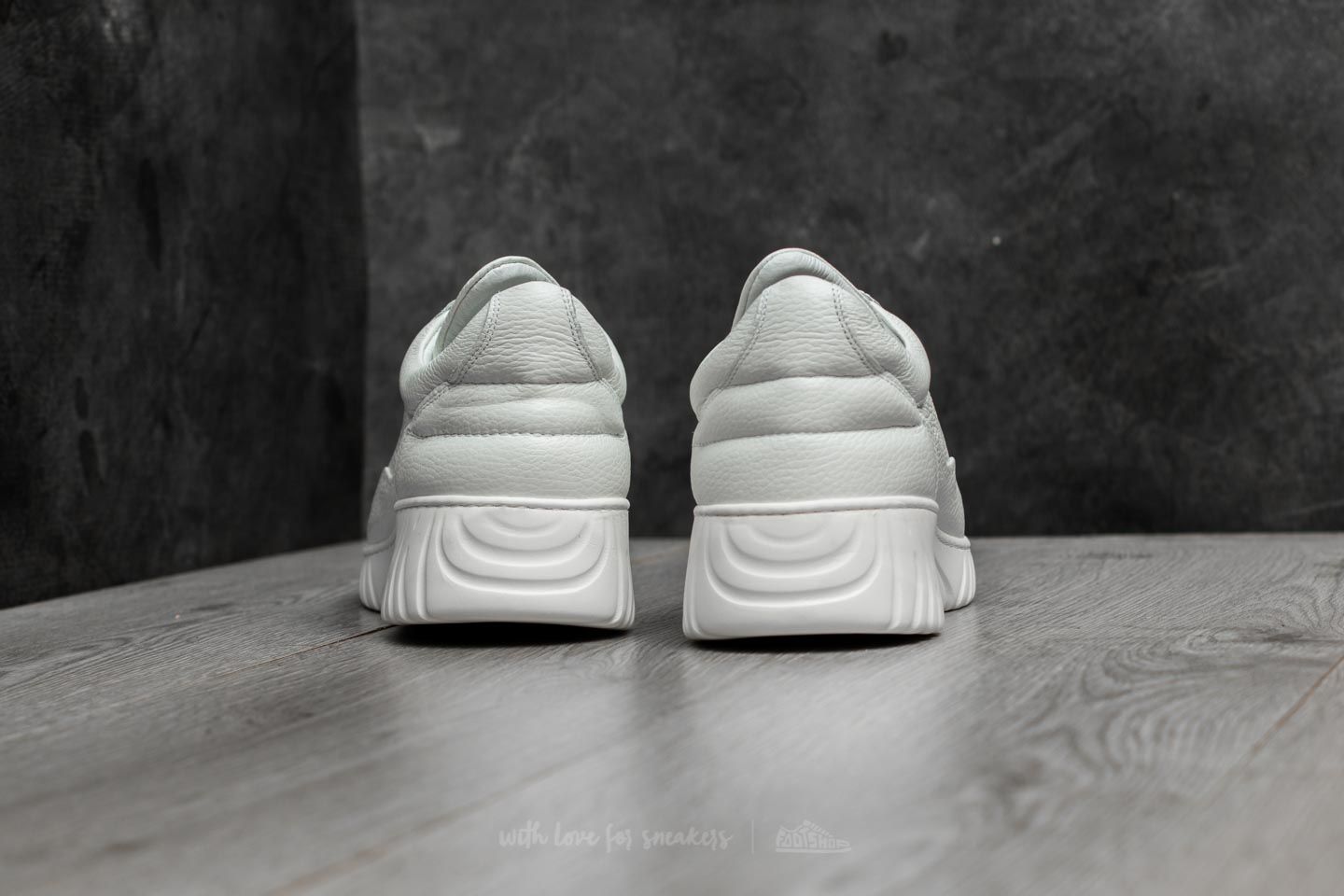 Men's shoes Filling Pieces Low Top Roots Roman White