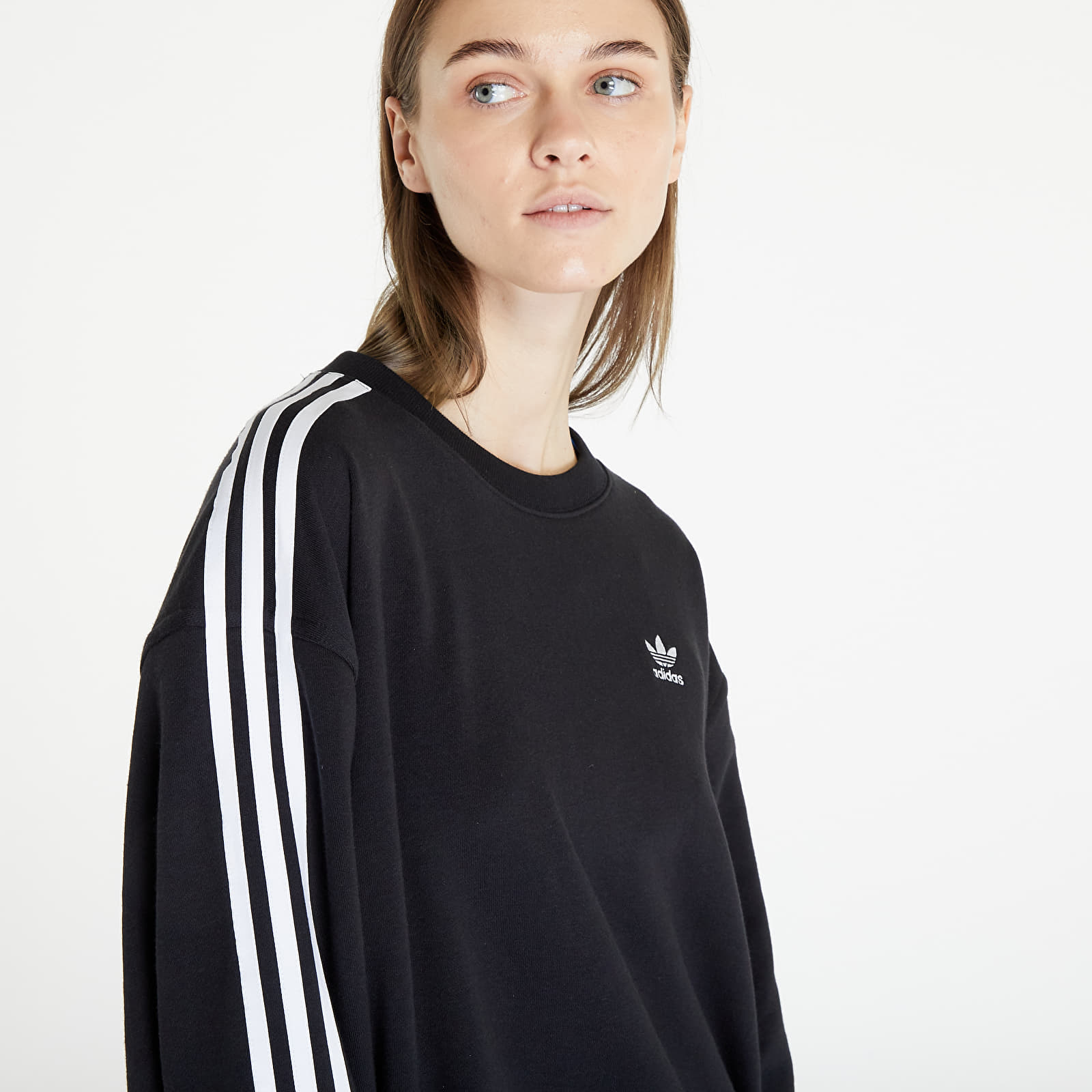 3 stripes crew sweatshirt store