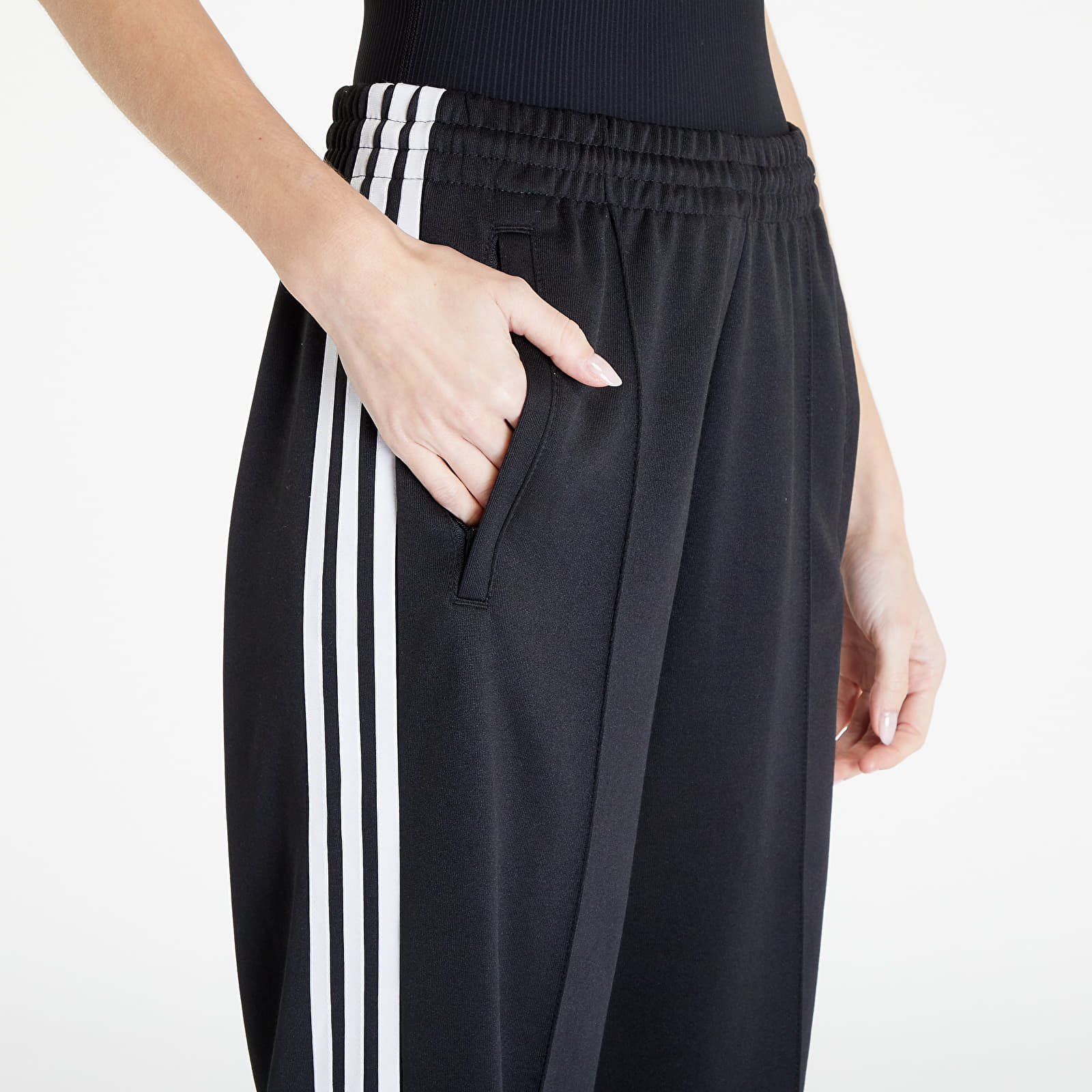 Spodnie dresowe adidas Sst Track Pant Loose Black/ White