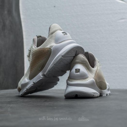 Nike sock dart cream deals