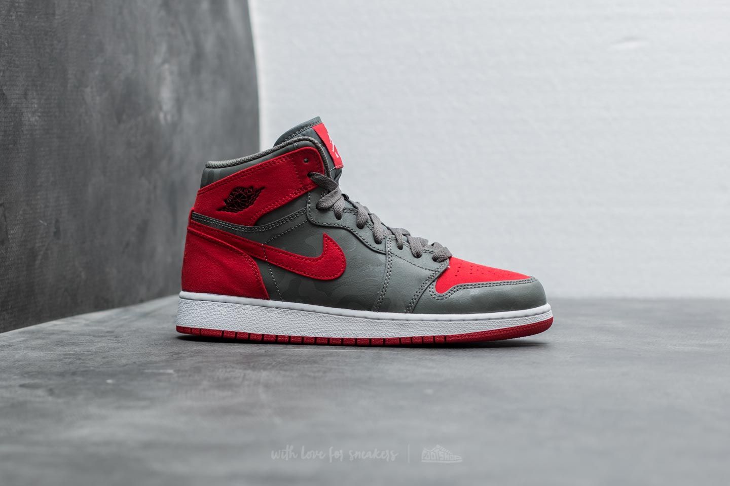 Damesko Air Jordan 1 Retro Hi Premium BG River Rock/ Black