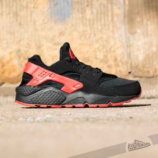 Nike Air Huarache QS