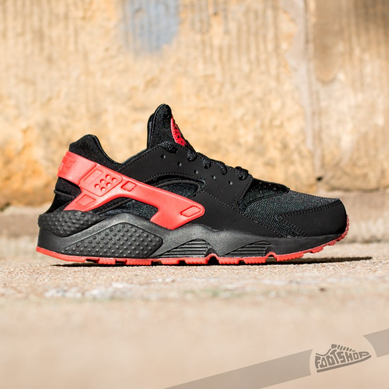 Nike air huarache deals university red black