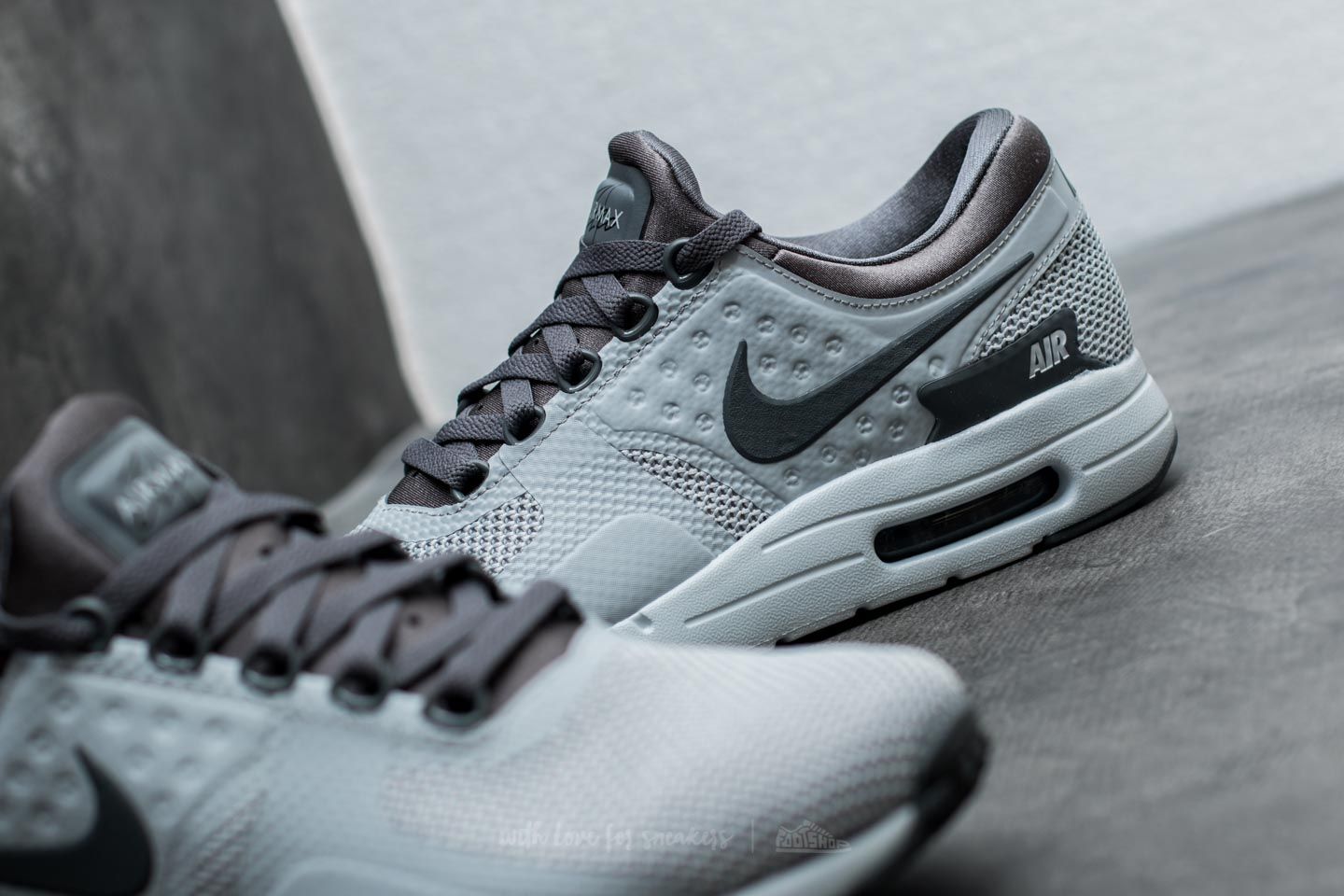 Men s shoes Nike Air Max Zero Essential Wolf Grey Dark Grey