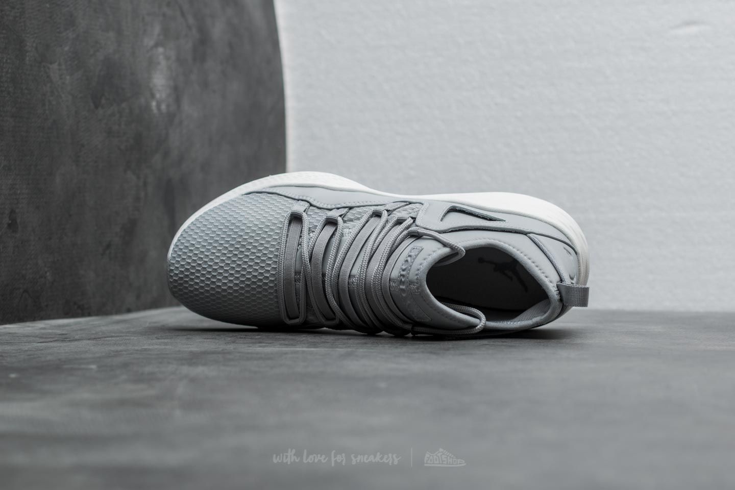 Jordan 23 wolf grey top