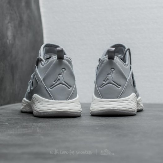 Jordan 23 wolf store grey