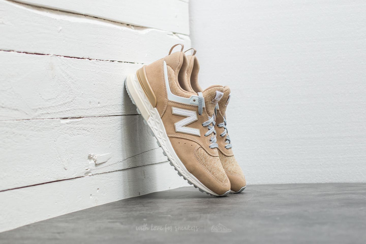New Balance 574