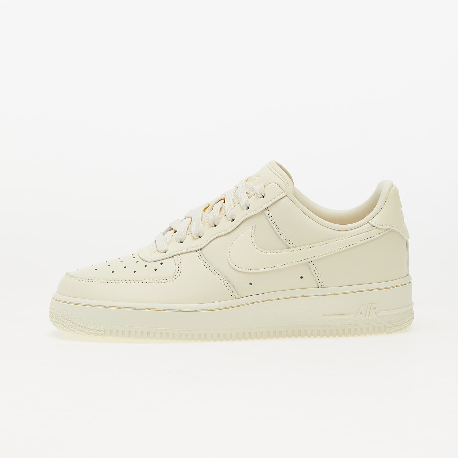Încălțăminte și sneakerși pentru bărbați Nike Air Force 1 '07 Fresh Coconut Milk/ Coconut Milk