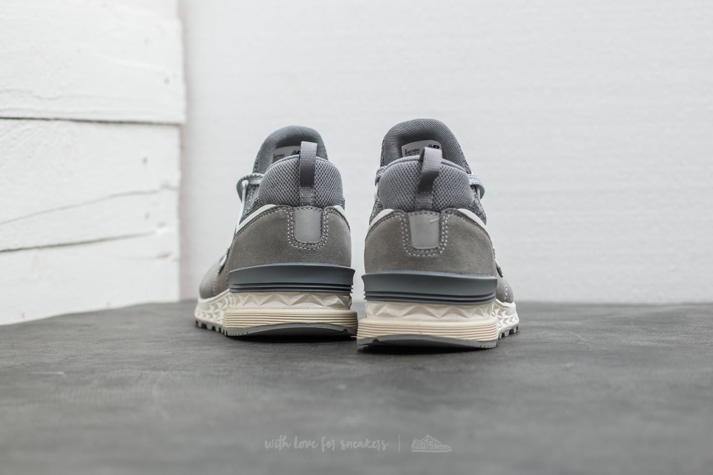 Sko til mænd New Balance 574 Grey/ White
