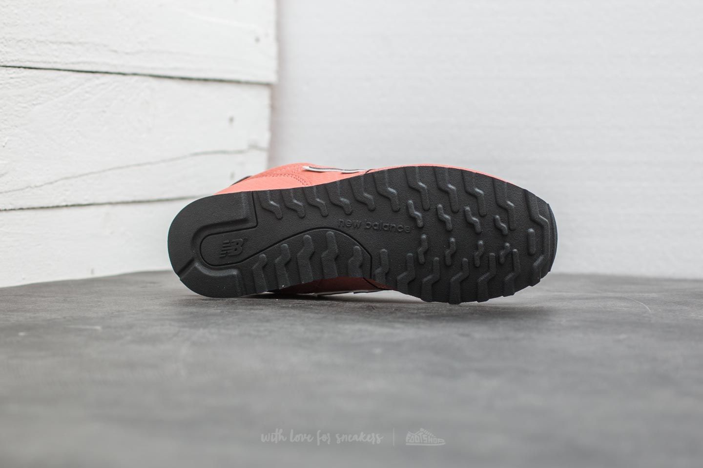 Încălțăminte și sneakerși pentru femei New Balance 373 Red