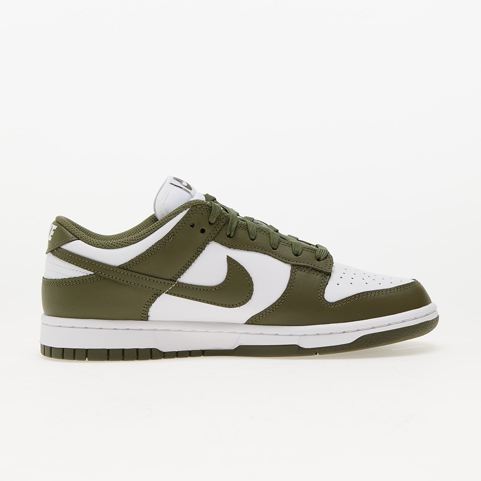 Sapatos de mulher Nike Dunk Low White/ Medium Olive-White
