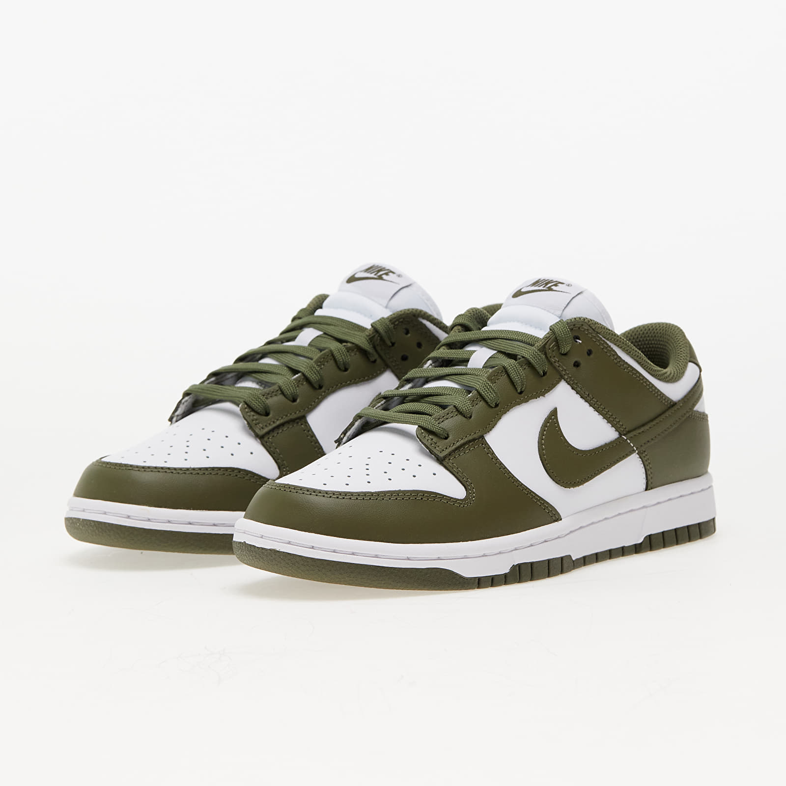 Sapatos de mulher Nike Dunk Low White/ Medium Olive-White