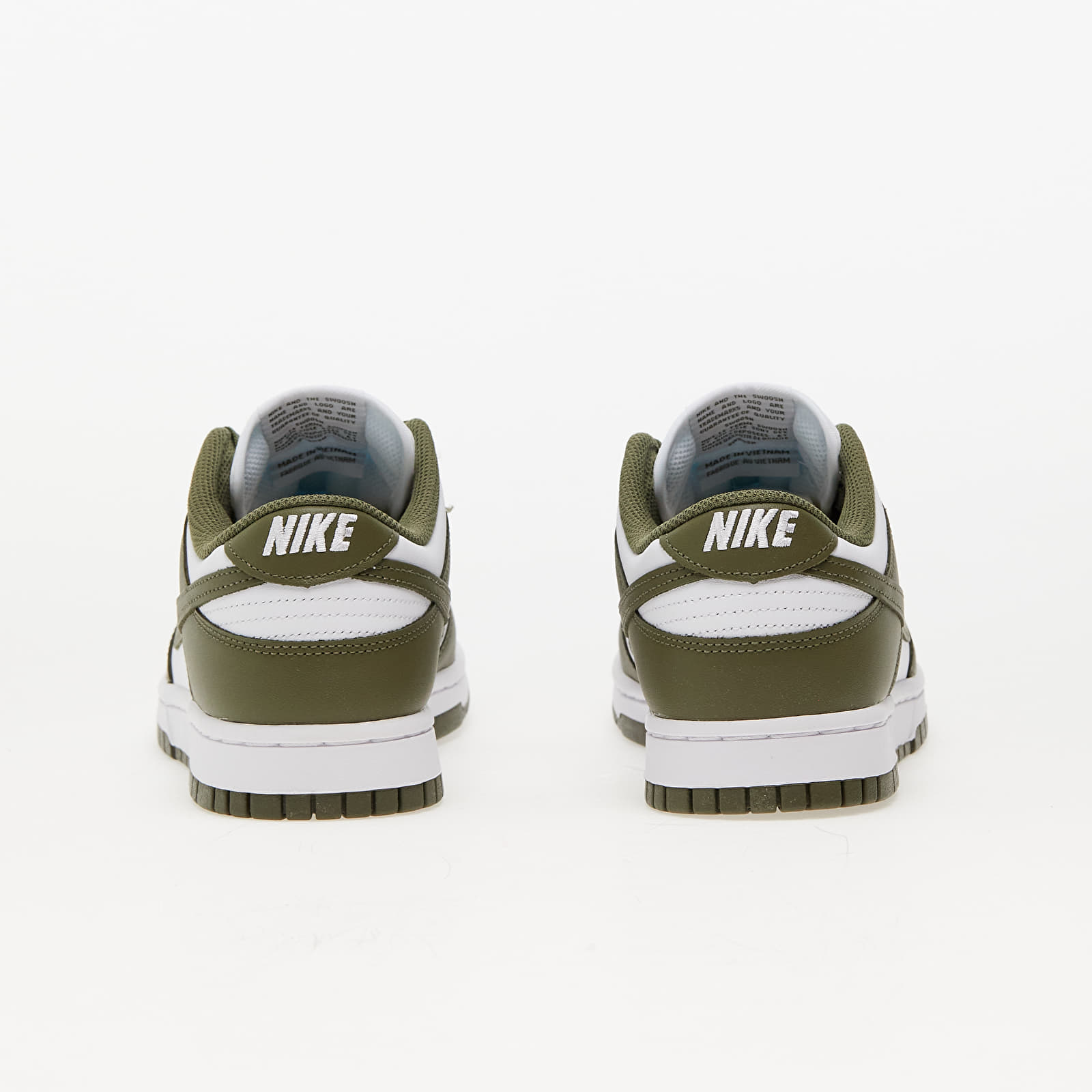 Sapatos de mulher Nike Dunk Low White/ Medium Olive-White