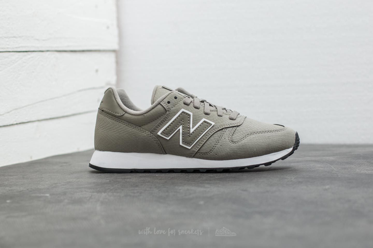 Women s shoes New Balance 373 Khaki Footshop