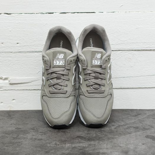 New Balance 373