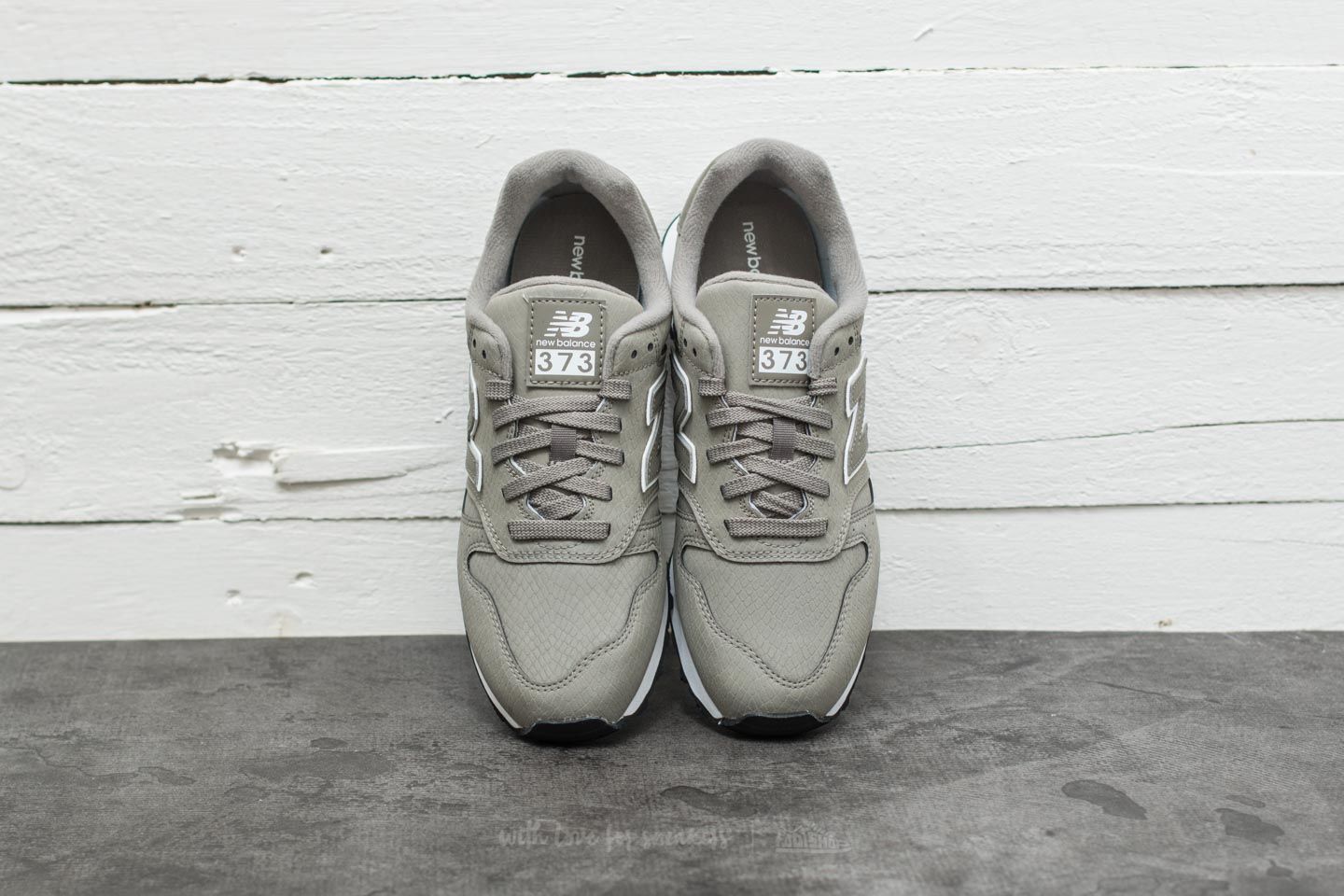 Women s shoes New Balance 373 Khaki Footshop