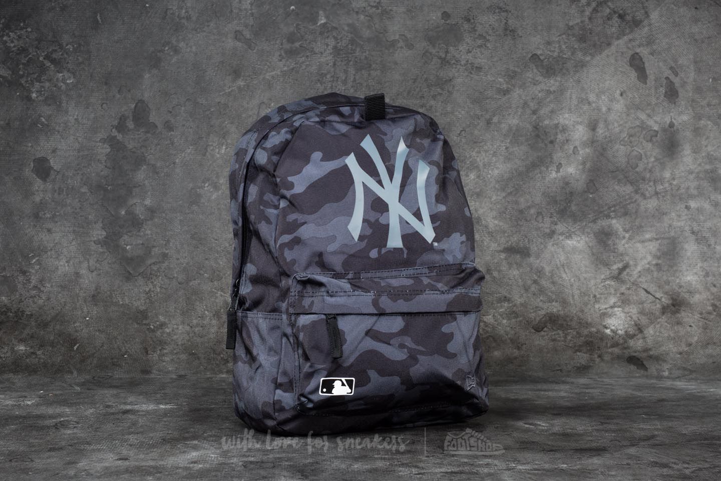 New era backpack camo best sale