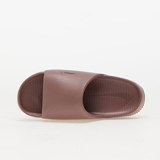 Mauve store color nikes