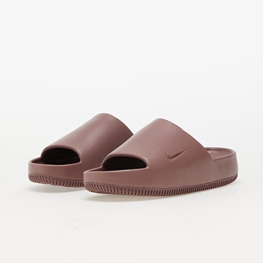 Women s shoes Nike W Calm Smokey Mauve Smokey Mauve Footshop