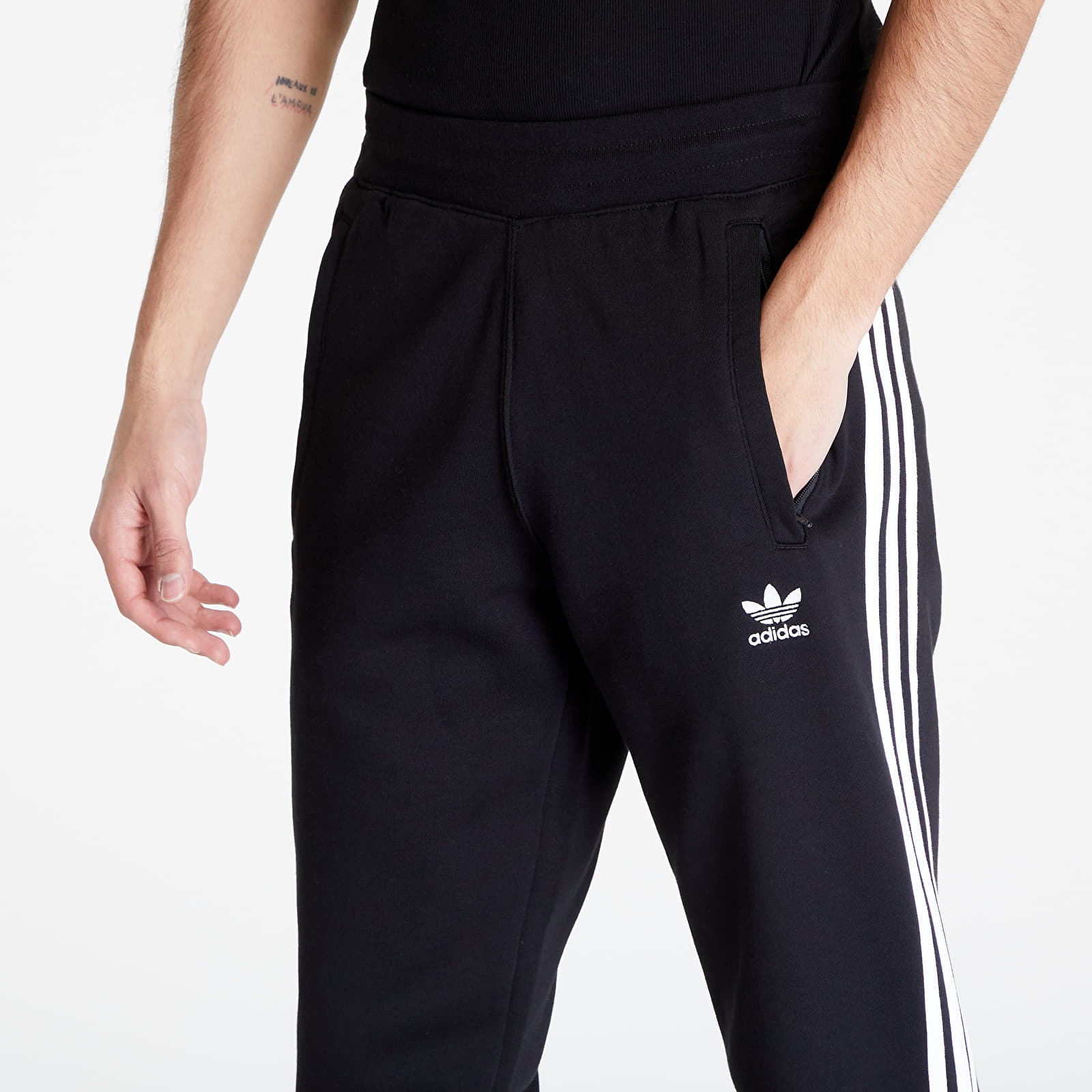 Spodnie dresowe adidas Adicolor 3-Stripes Pants Black