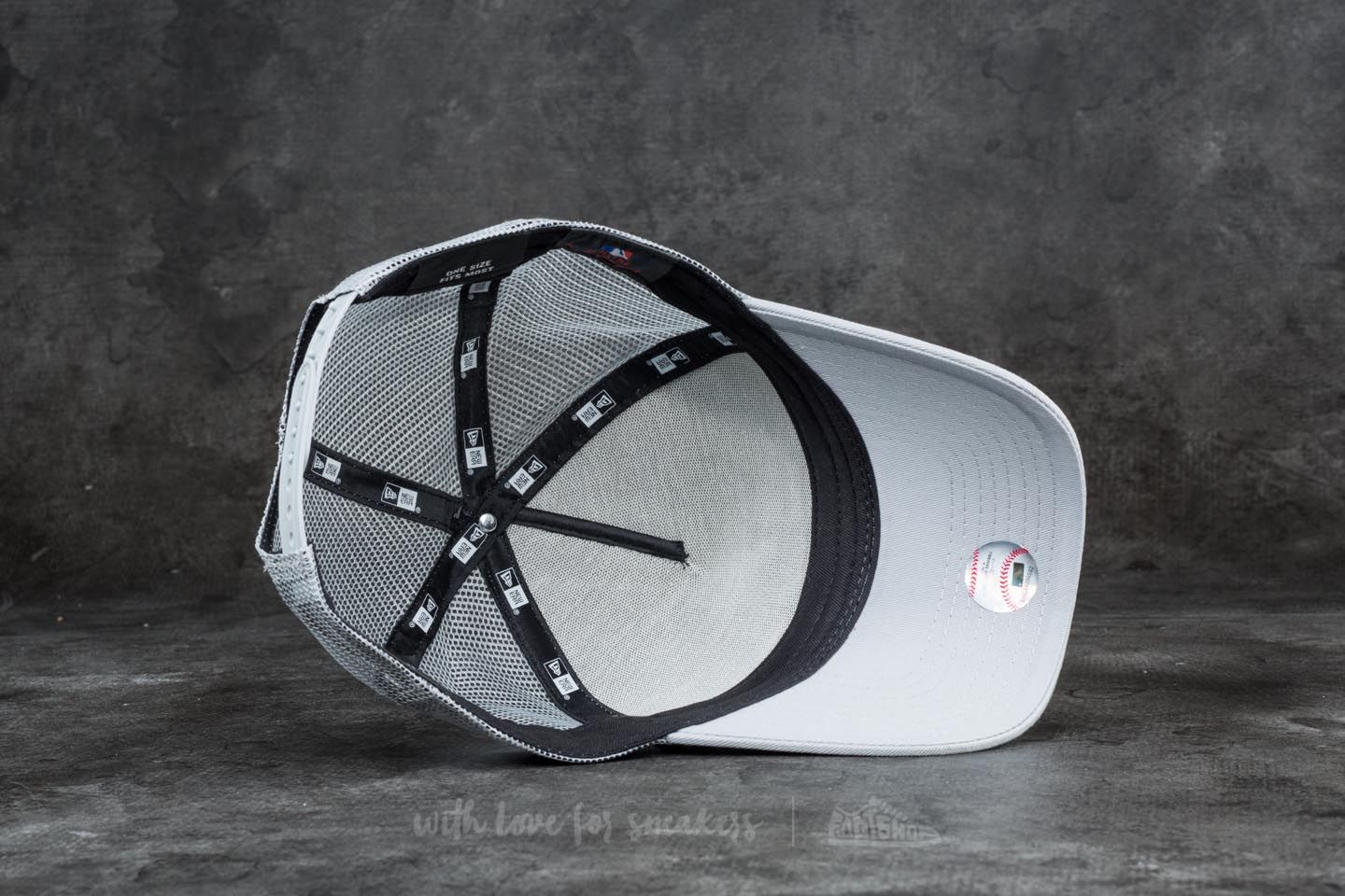 Trucker baseball sapka sapka New Era 9Forty League Essential Los Angeles Dodgers Cap Grey/ Water Blue