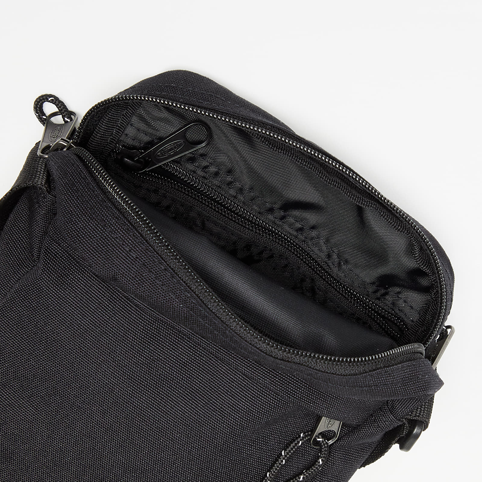 Τσάντες ώμου Eastpak The One Podzemgang Black