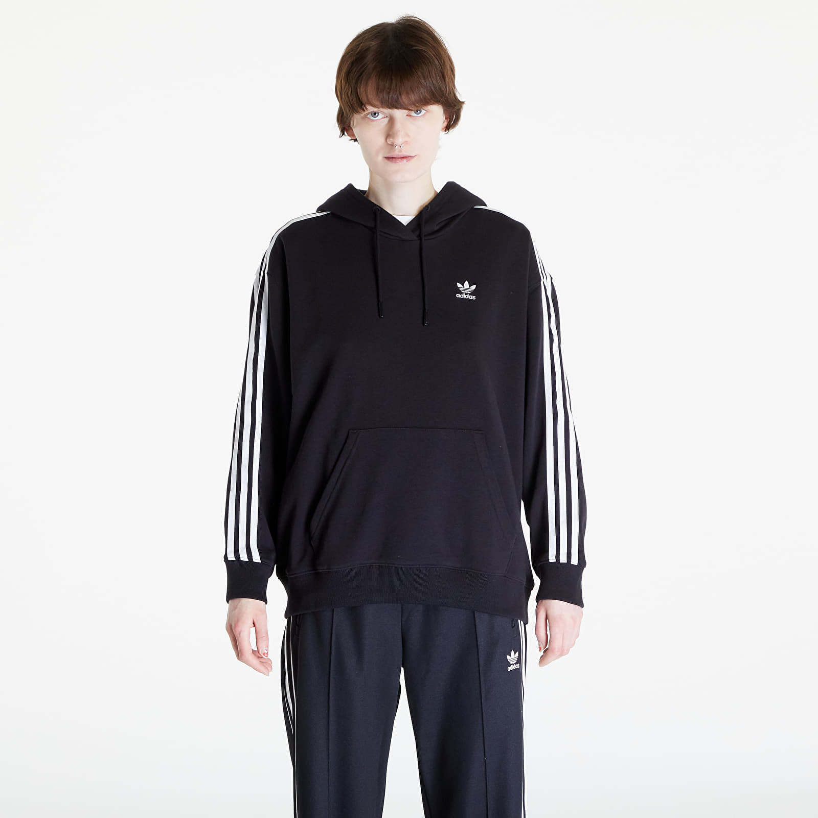 Woodbury commons adidas hotsell