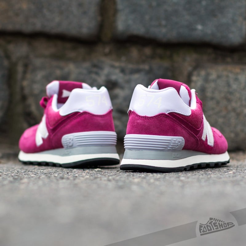 Moteriška avalynė New Balance Classics Traditionnels (WL574PBU)