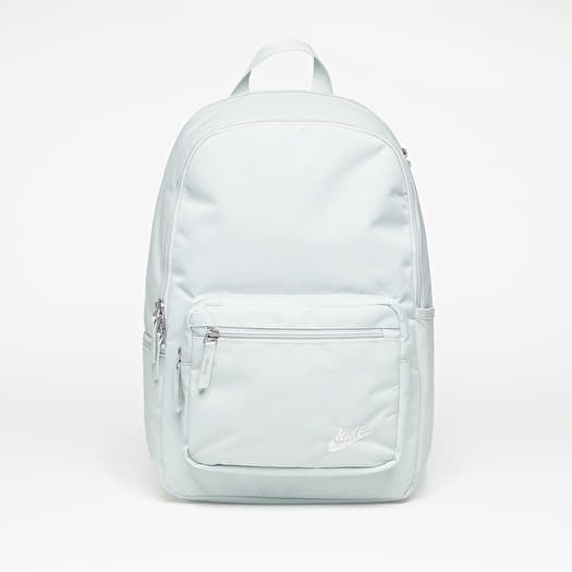 Light grey on sale nike backpack